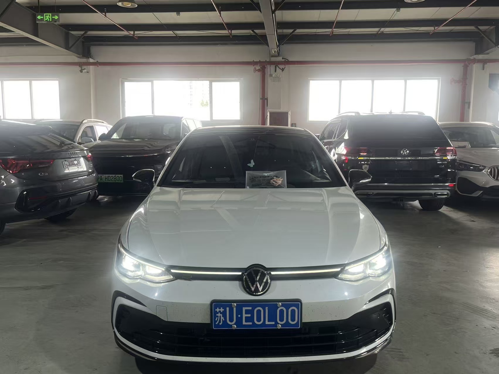 VOLKSWAGEN GOLF 2023