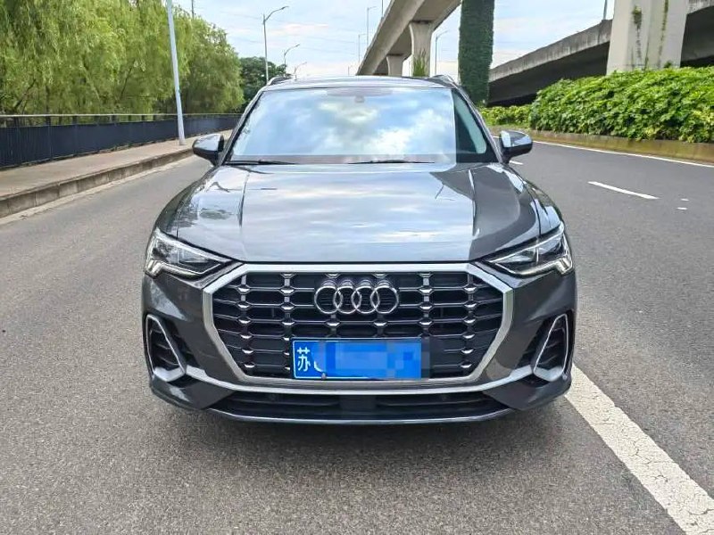 Audi Q3 2022 — фото 2