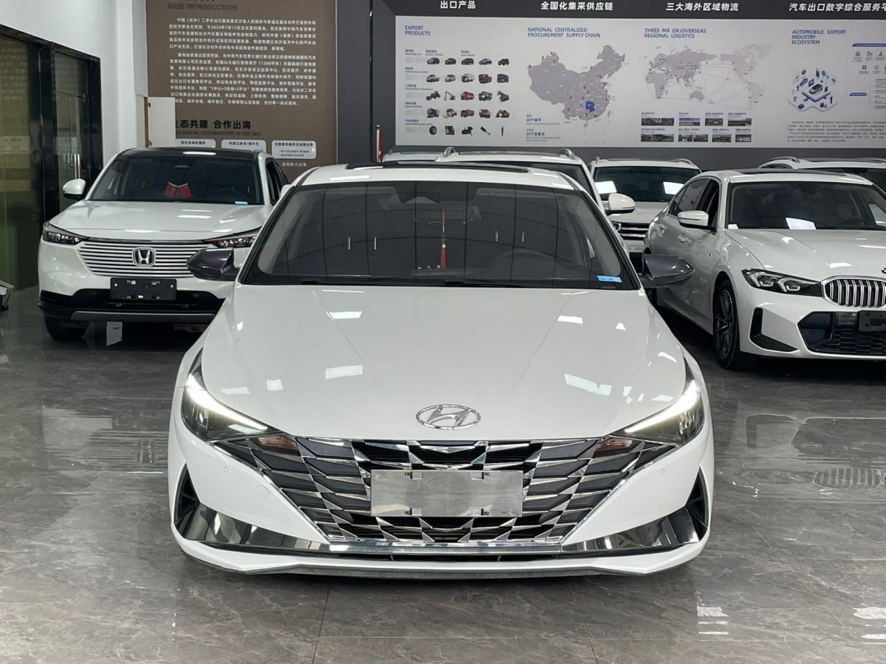Hyundai Elantra 2022 — фото 2