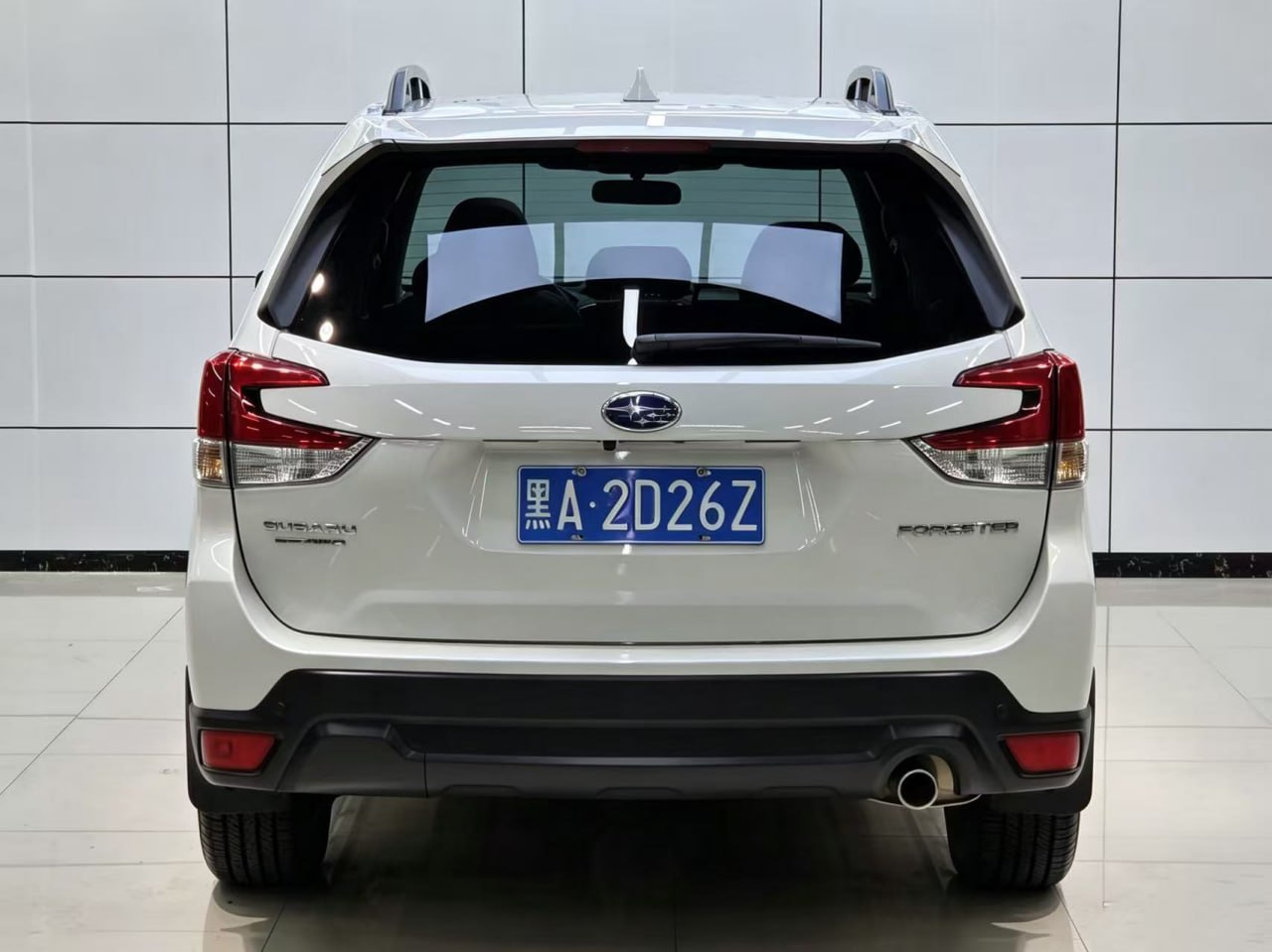 Subaru Forester 2022 — фото 2
