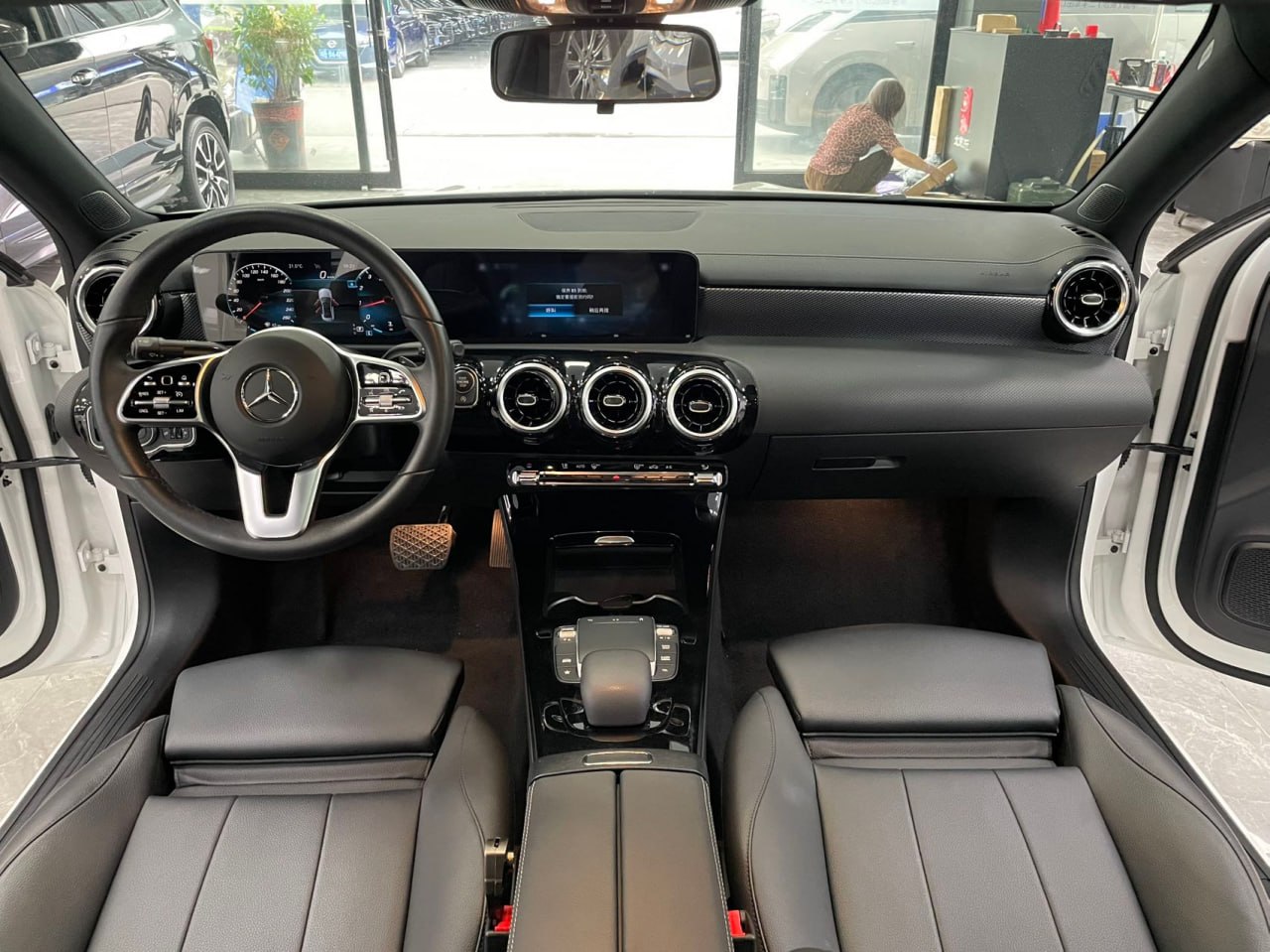 Mercedes-Benz A-Class 2022 A 180 L Sport Sedan 2022 — фото 8