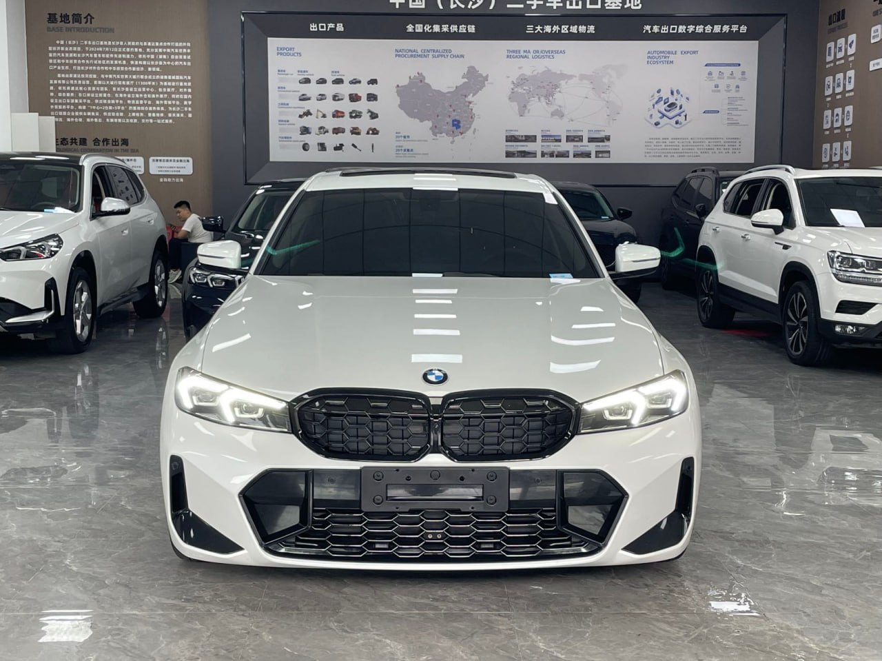 Основное фото автомобиля
