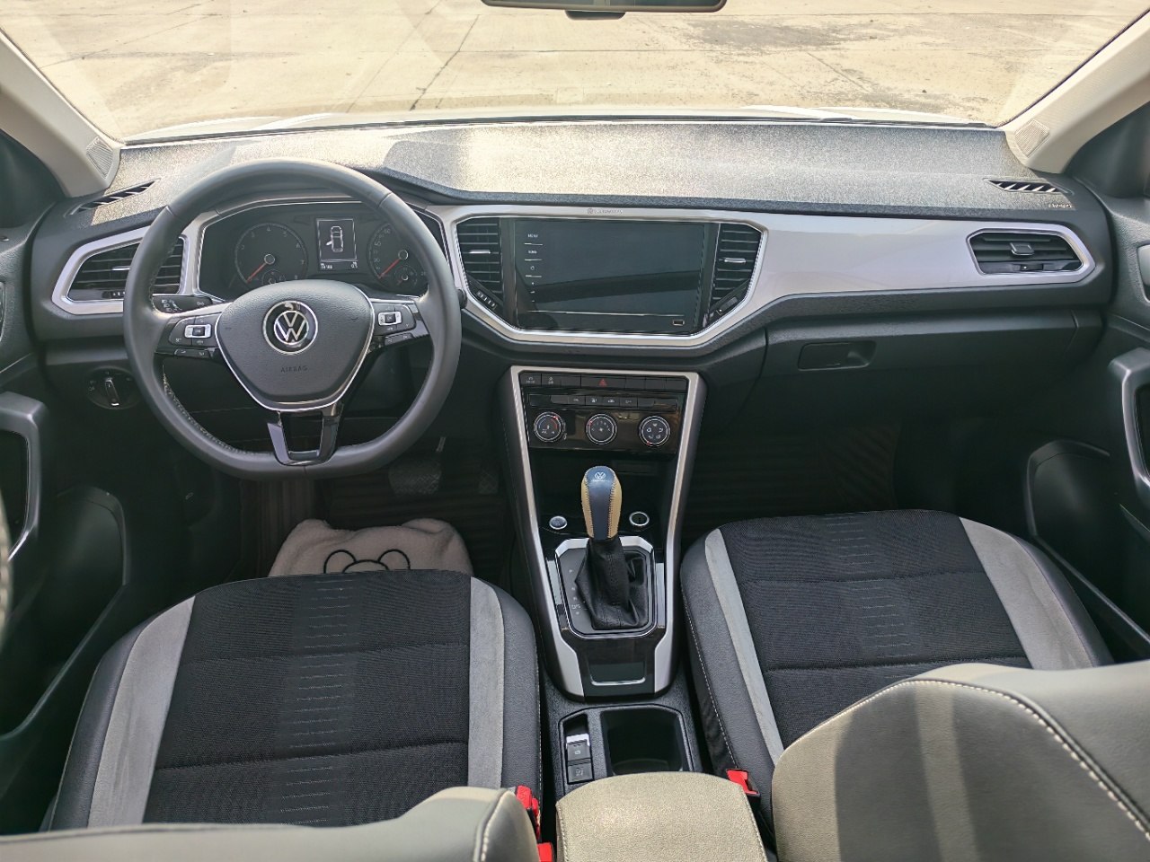 Volkswagen T-Roc 2022 — фото 10