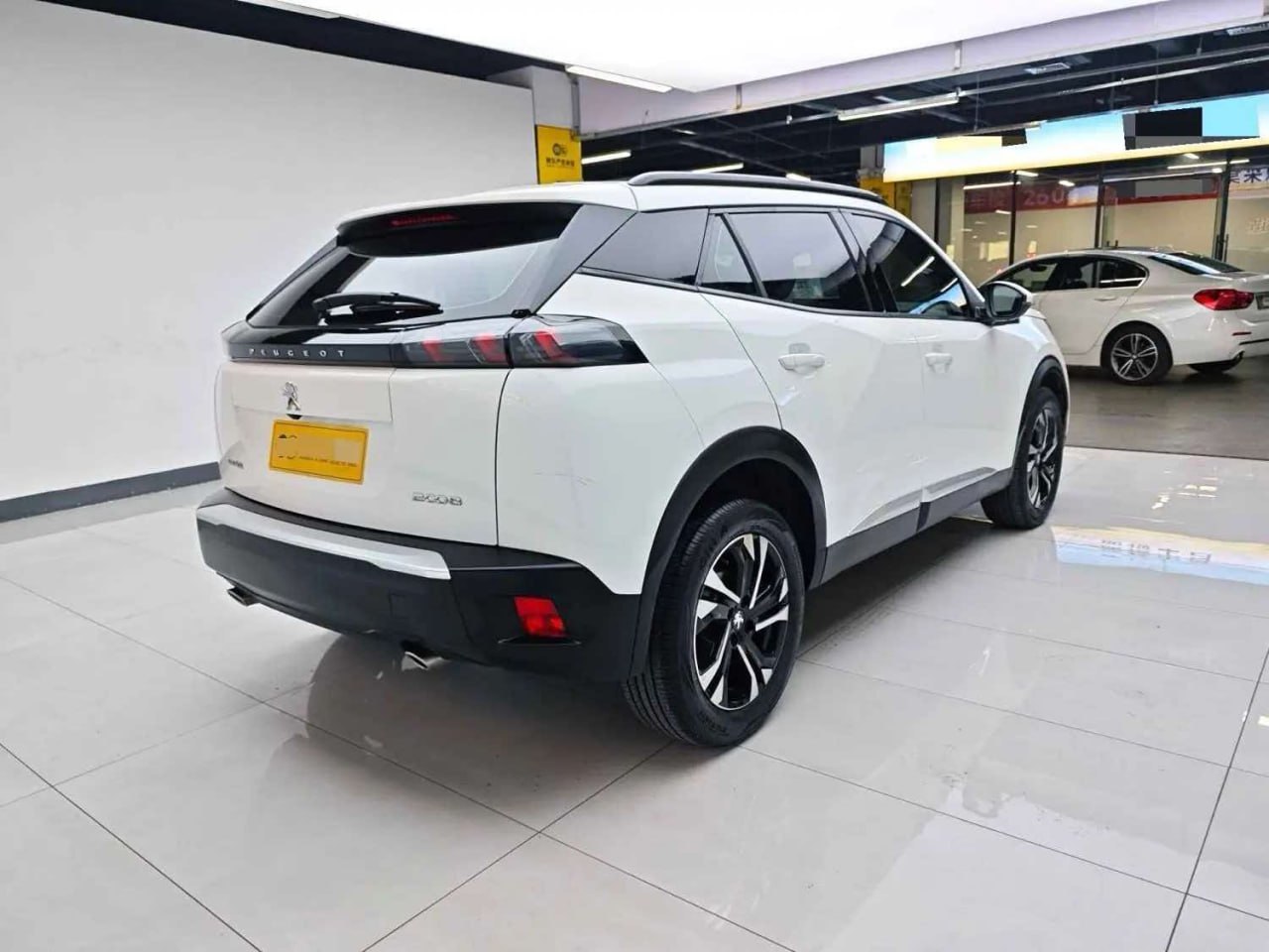 Peugeot 2008 2022 — фото 4