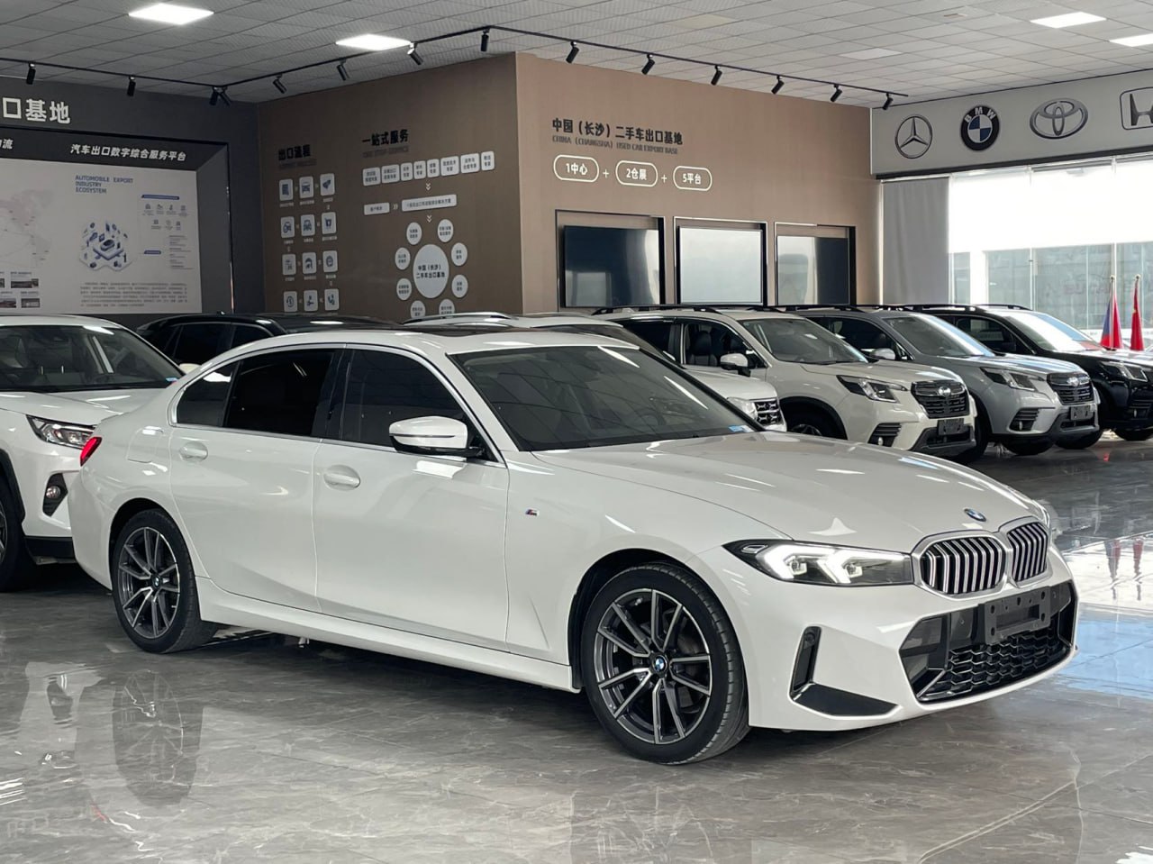 BMW 3 Series 320Li M Sport Package 2023 — фото 3