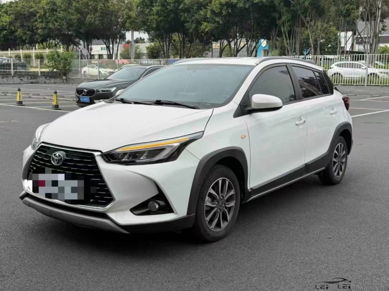 Toyota Yaris L 2022