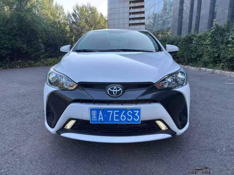Toyota Yaris L 2022
