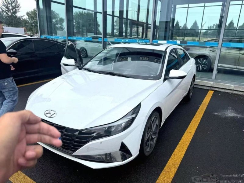 Hyundai Elantra Sedan 2022