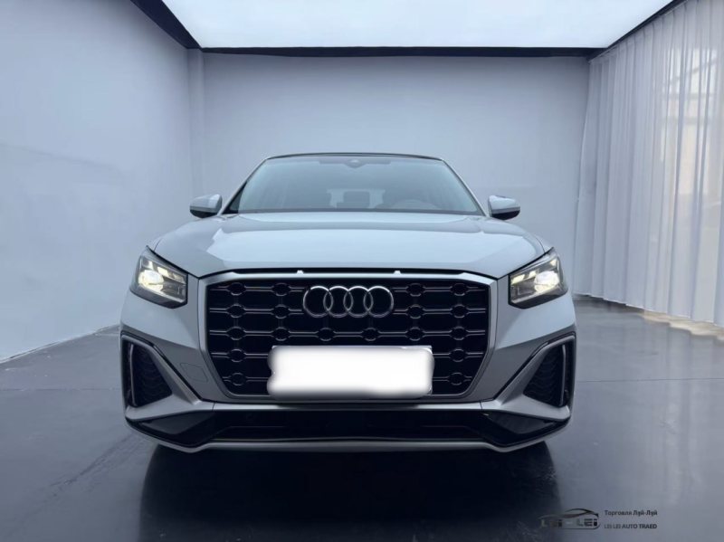 Audi Q2L 2022 — фото автомобиля