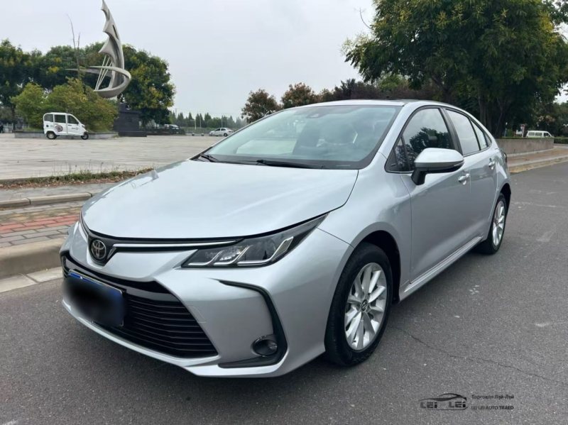 Toyota Corolla 2021 — фото автомобиля