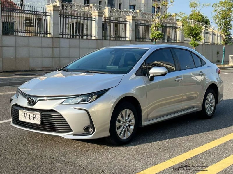 Toyota Corolla 2022 — фото автомобиля