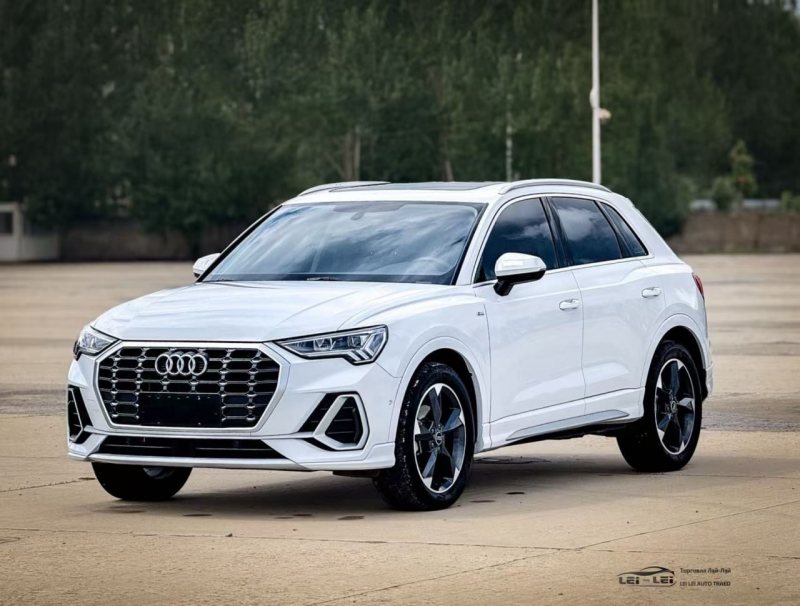Audi Q3 2023 — фото автомобиля