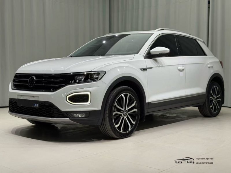 Volkswagen T-ROC 2022 — фото автомобиля