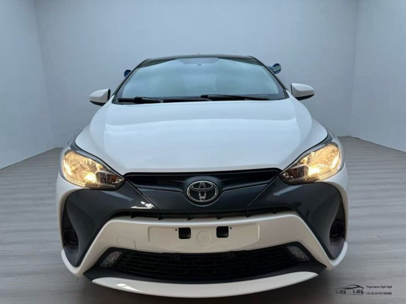 Toyota YARiS L Zhixuan X 2022 — фото автомобиля