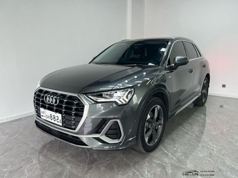 Audi Q3 2023 — фото автомобиля
