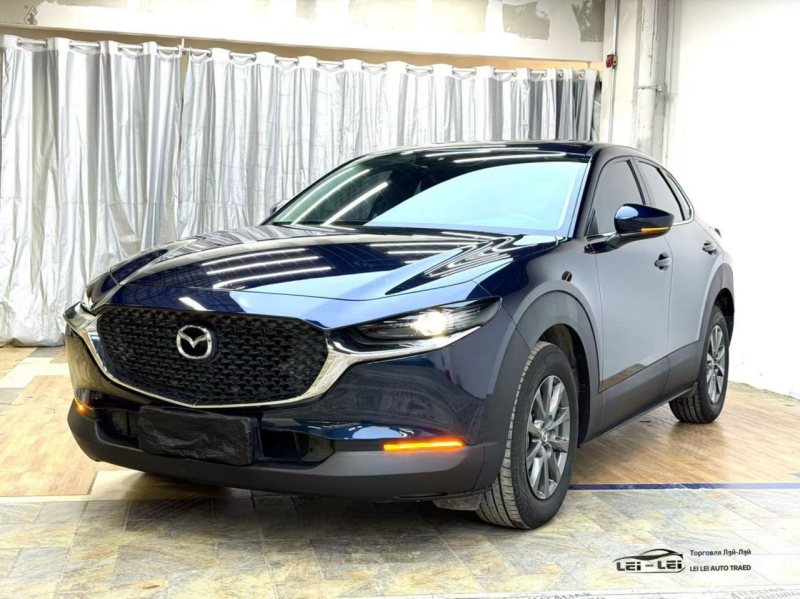 Mazda CX-30 2022 — фото автомобиля