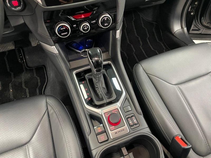 Subaru Forester 2022 — фото 10