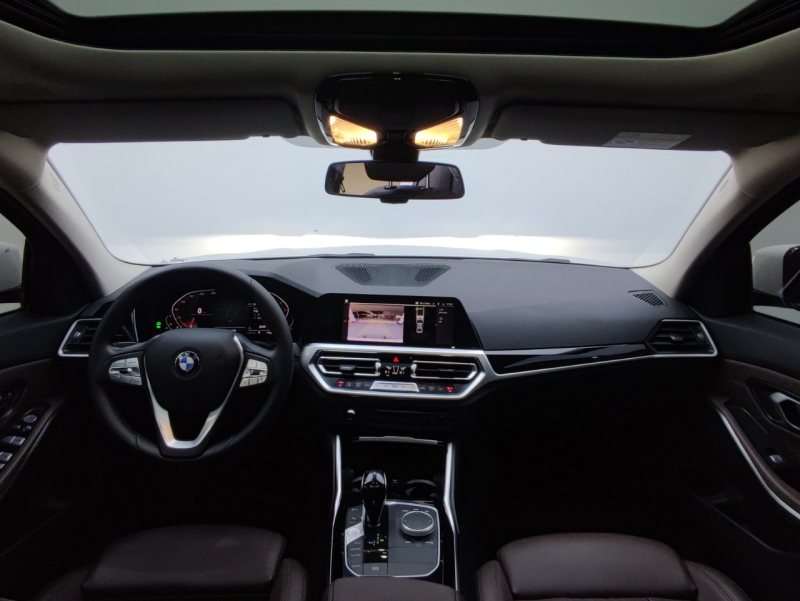 BMW 3 Series 320i M Sport 2022 — фото 4