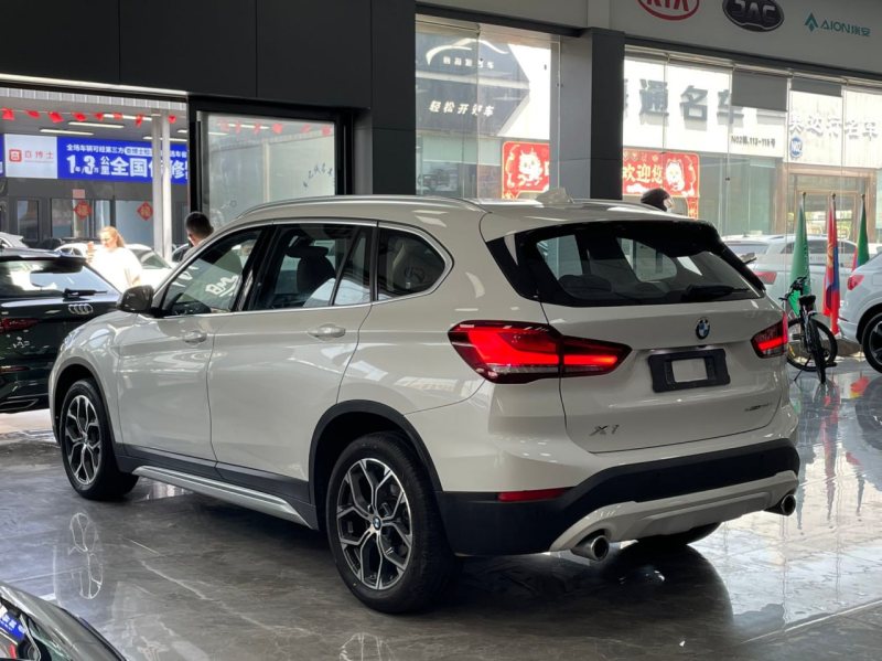 BMW X1 2022 — фото 12