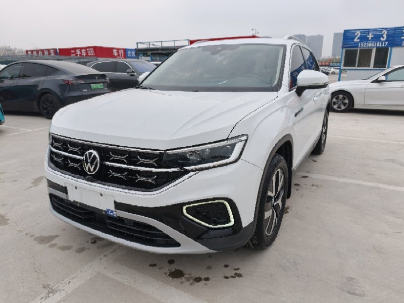 VOLKSWAGEN TAYRON 2022
