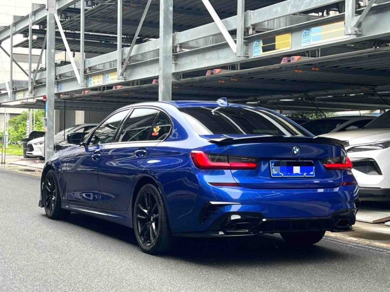 BMW 3 Series 320Li 2022 — фото 3