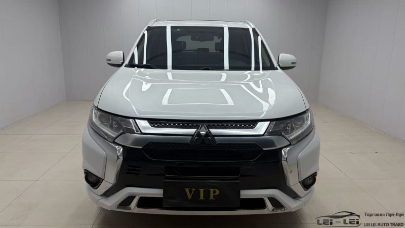 Mitsubishi Outlander 2021
