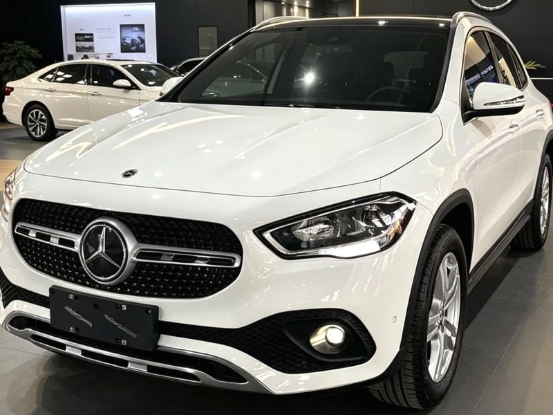 MERCEDES-BENZ GLA 2022