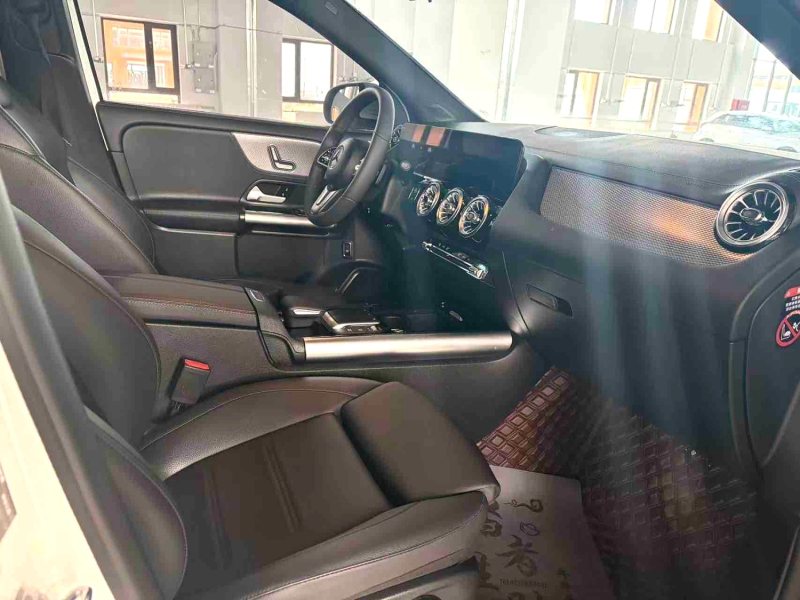 MERCEDES-BENZ GLA 2022 — фото 3