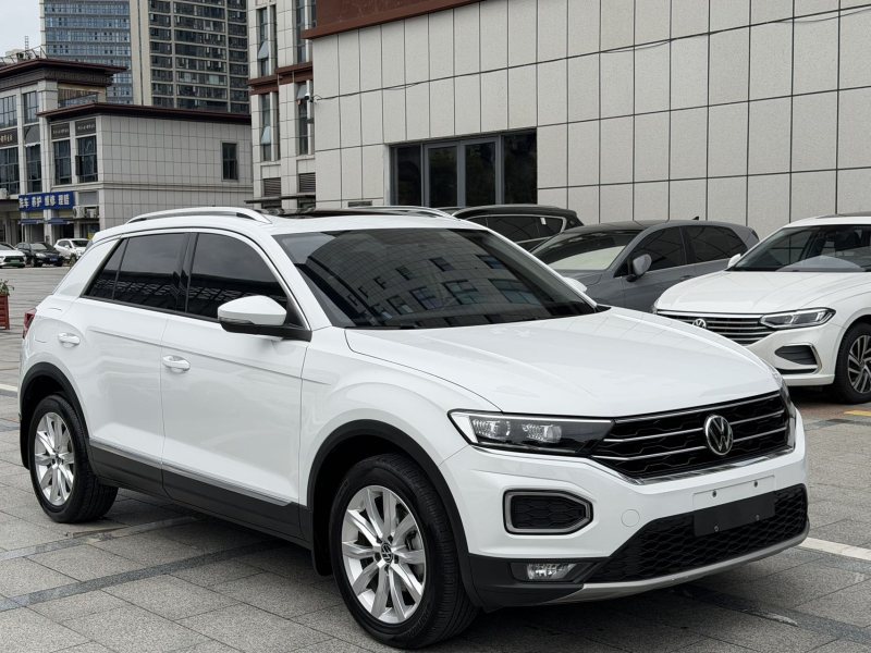 VW T-Roc 2021 — фото 2