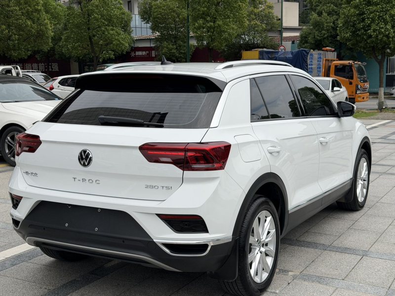 VW T-Roc 2021 — фото 10