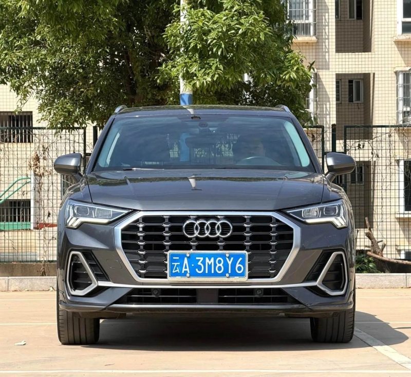 Audi Q3 2021 — фото 2
