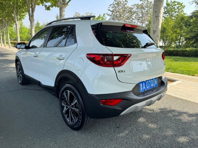 Kia KX1 (Stonic) 2021 — фото 4