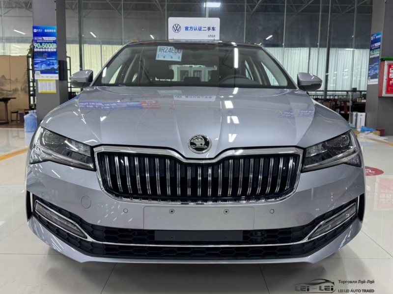 Škoda Superb 2025