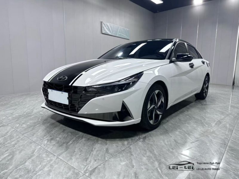 Hyundai Elantra 2022