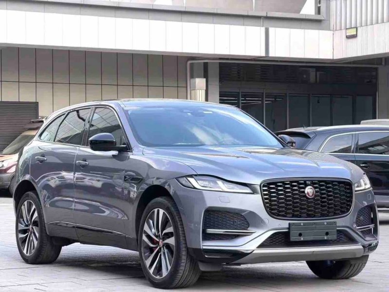 Jaguar F-PACE 2023 — фото 3