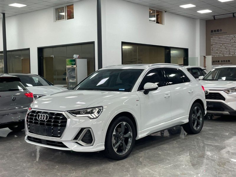 Audi Q3 2022