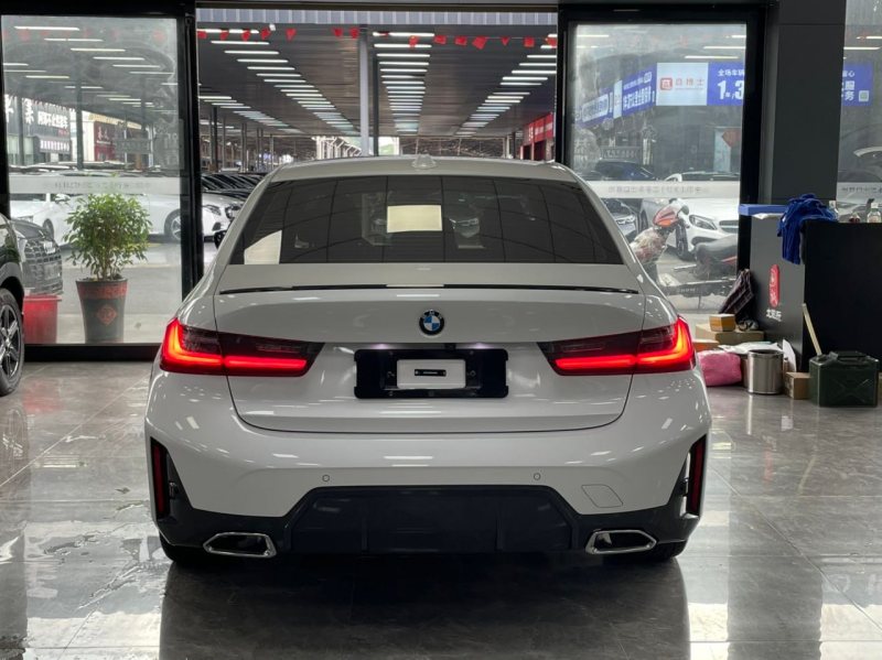 BMW 3 Series 320Li M Sport Package 2023 — фото 12