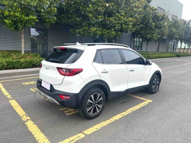 Kia KX1 (Stonic) 2021 — фото 6
