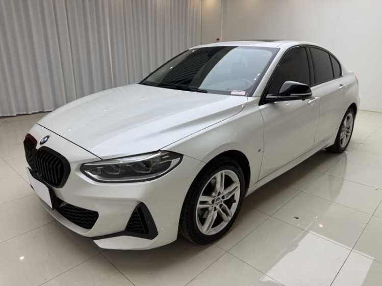 BMW 120 2022