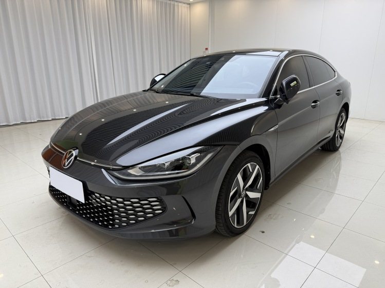 VOLKSWAGEN LAMANDO L 2023