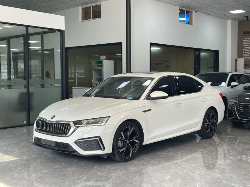 Škoda Octavia PRO 2022