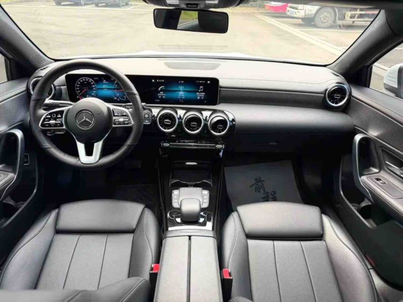 Mercedes-Benz A-Class 2020 — фото 6