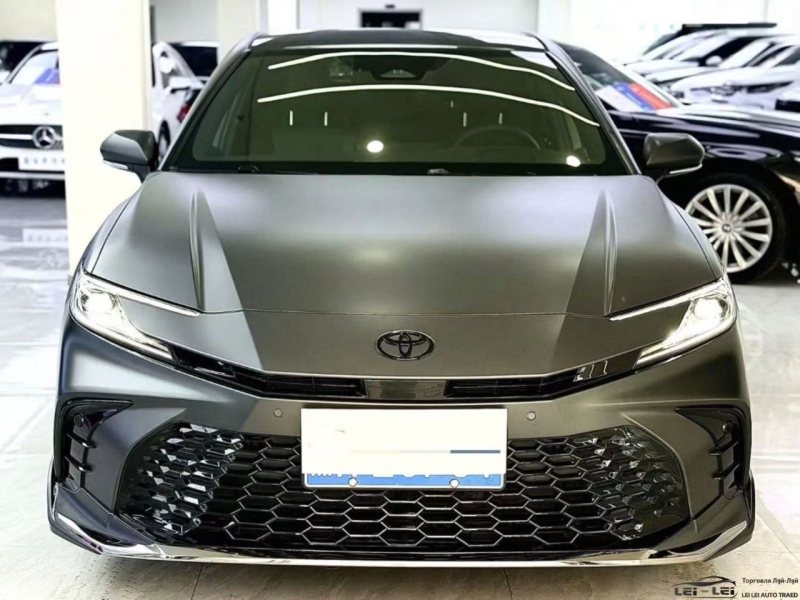 Toyota Camry 2025