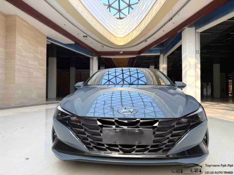 Hyundai Elantra 2022