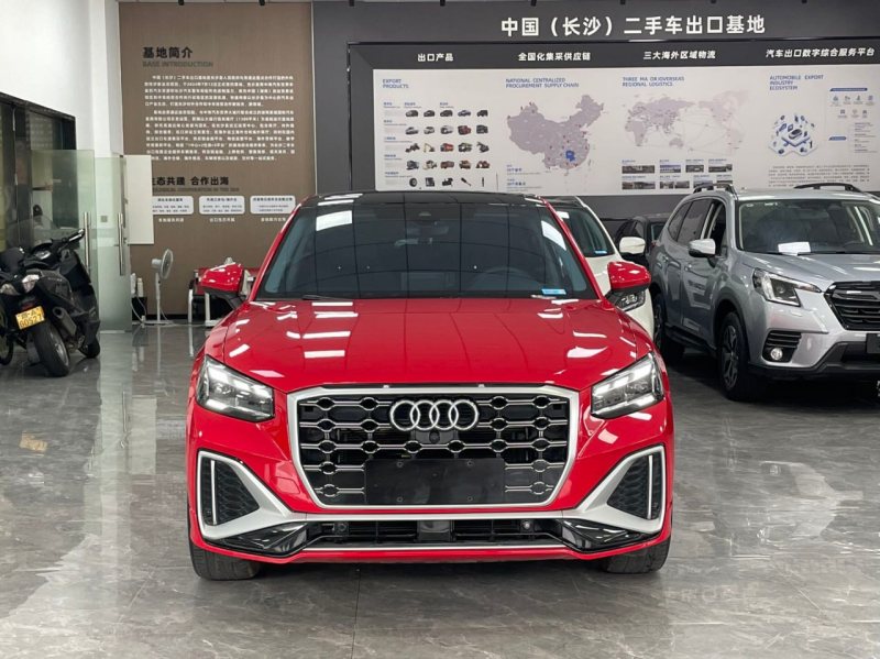 Audi Q2L 2022